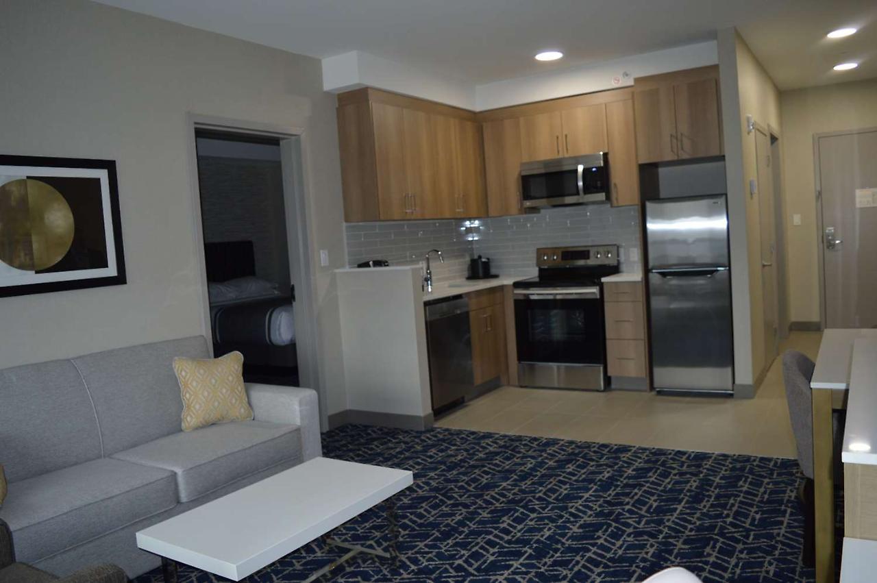 Best Western Premier Route 97 Вeрнoн Екстериор снимка