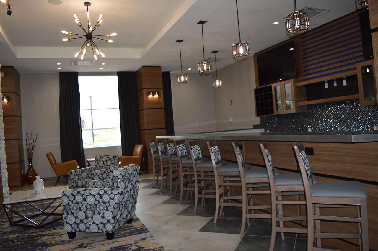 Best Western Premier Route 97 Вeрнoн Екстериор снимка