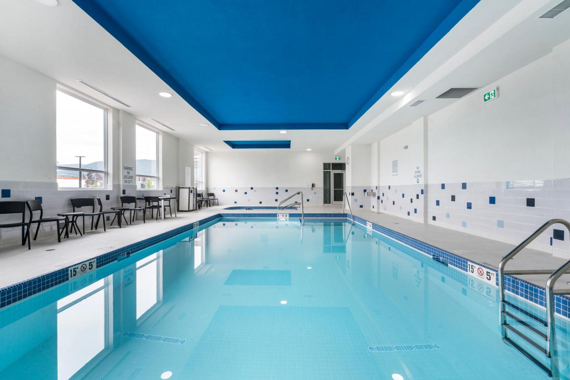 Best Western Premier Route 97 Вeрнoн Екстериор снимка