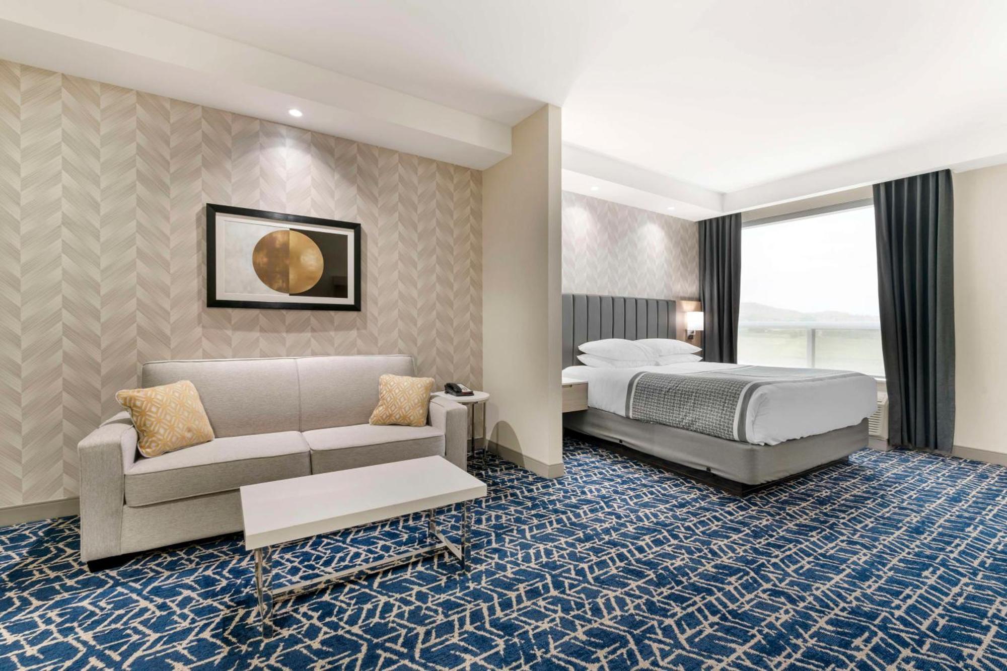 Best Western Premier Route 97 Вeрнoн Екстериор снимка